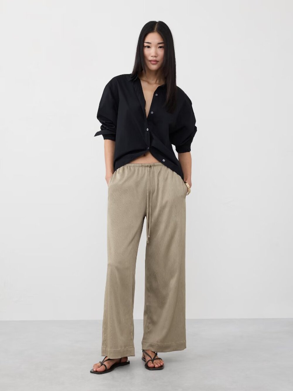 NWOT Banana Republic Factory Crinkled Satin Pull-On Drapey Pant Khaki XL